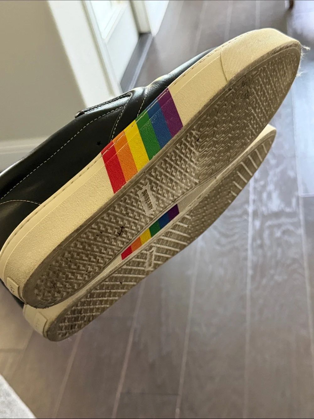 Burberry Black Leather Slip-On Sneakers with Rainbow Stripe  display picture 2